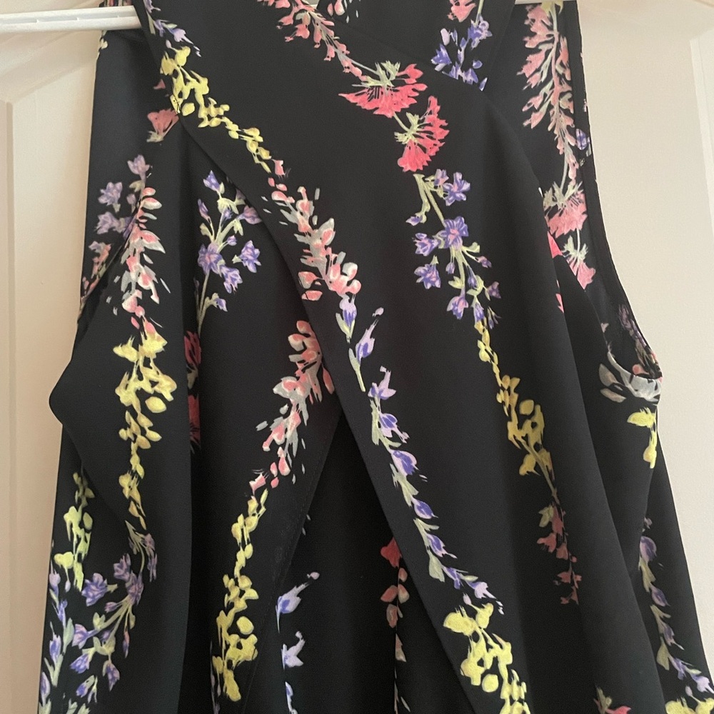BCBG black floral Isla print romper. worn once. 109 retail - Picture 5 of 11